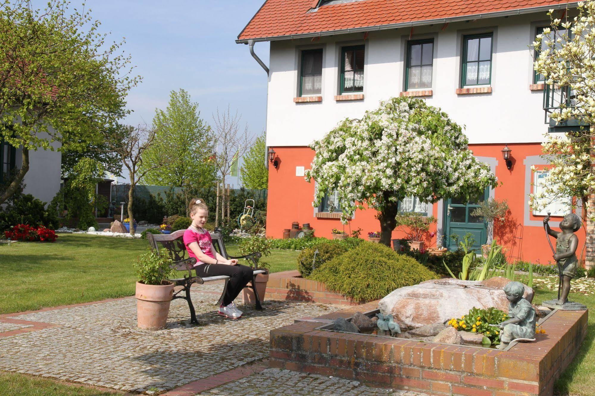 Ferienwohnung Ferienwohnanlage Alte Molkerei Rankwitz Exterior foto